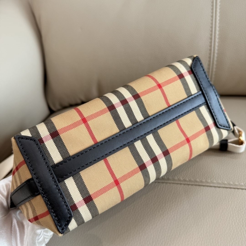 Bv*b*rry shopping bags